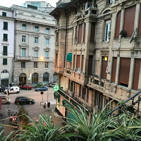 Principino - Porto Antico E Acquario A Piedi, Cinque Terre In Treno شقة